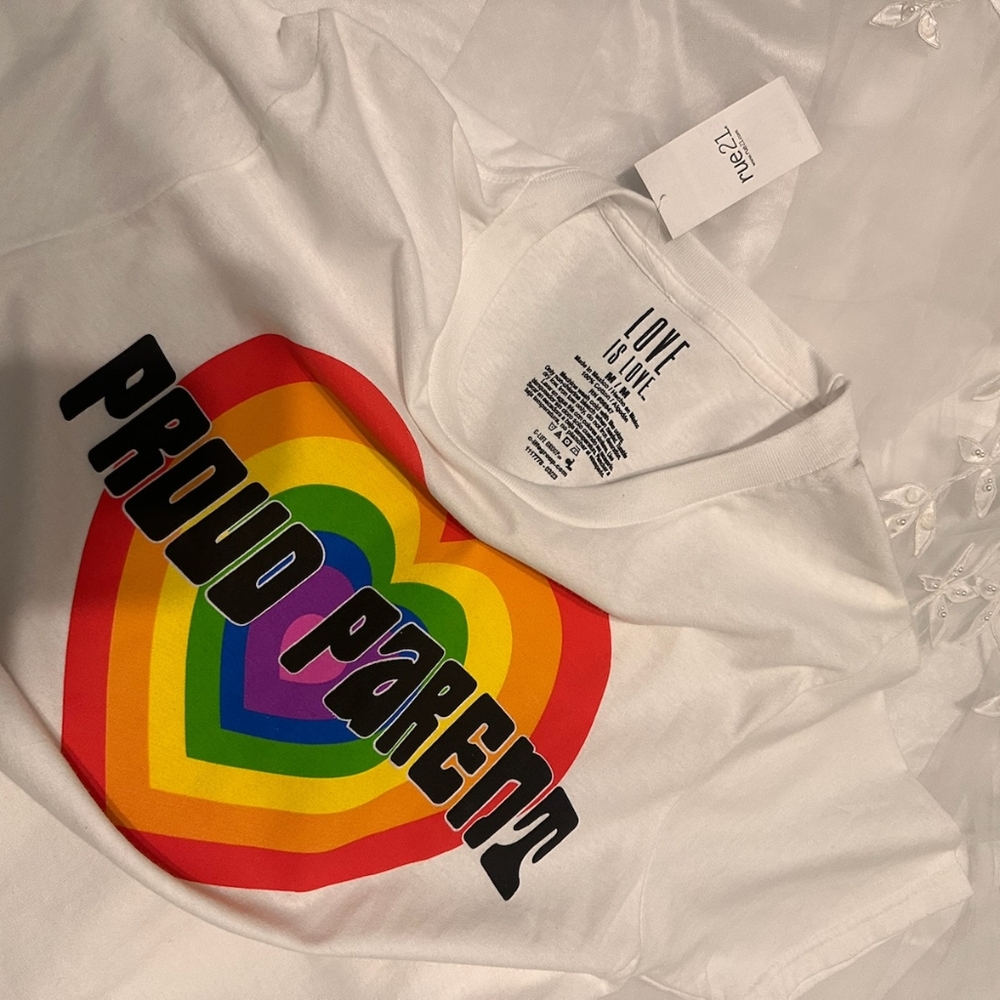 Tee Shirt - Picture 3 of 4